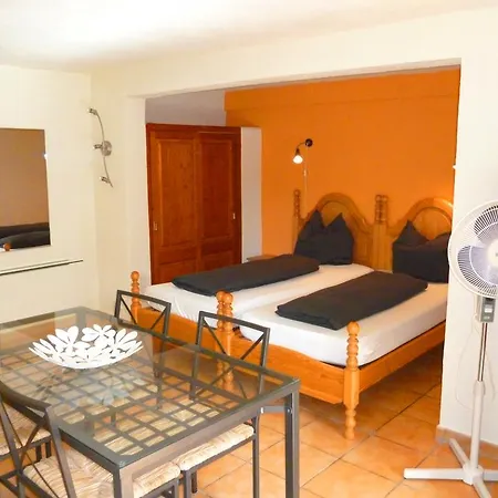 Almendra Apartment