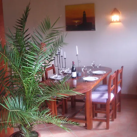 Almendra Apartment *